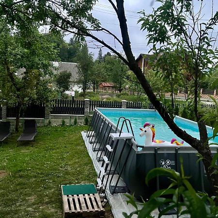 Ніч Над Карпатами Hotel Slavske Buitenkant foto