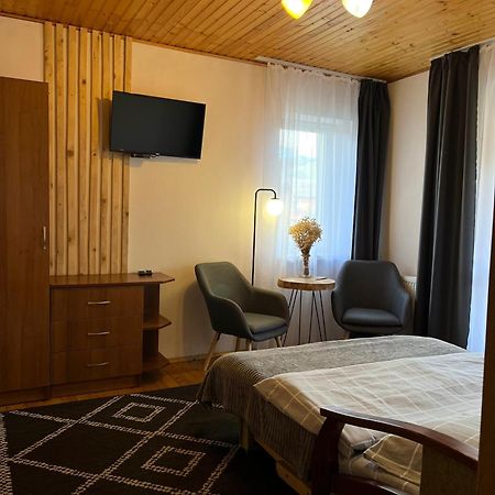 Ніч Над Карпатами Hotel Slavske Buitenkant foto
