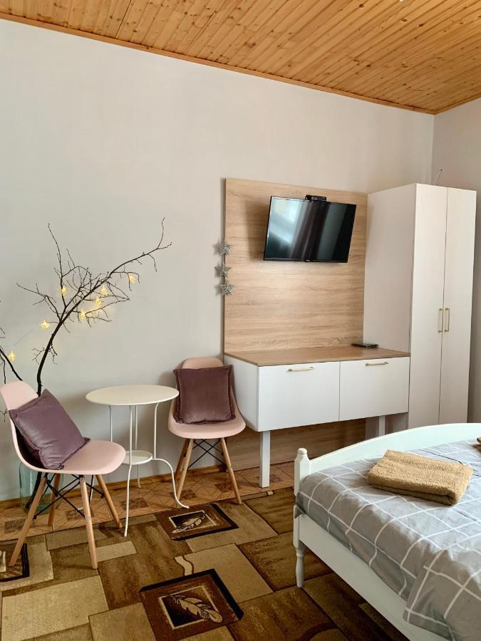 Ніч Над Карпатами Hotel Slavske Buitenkant foto