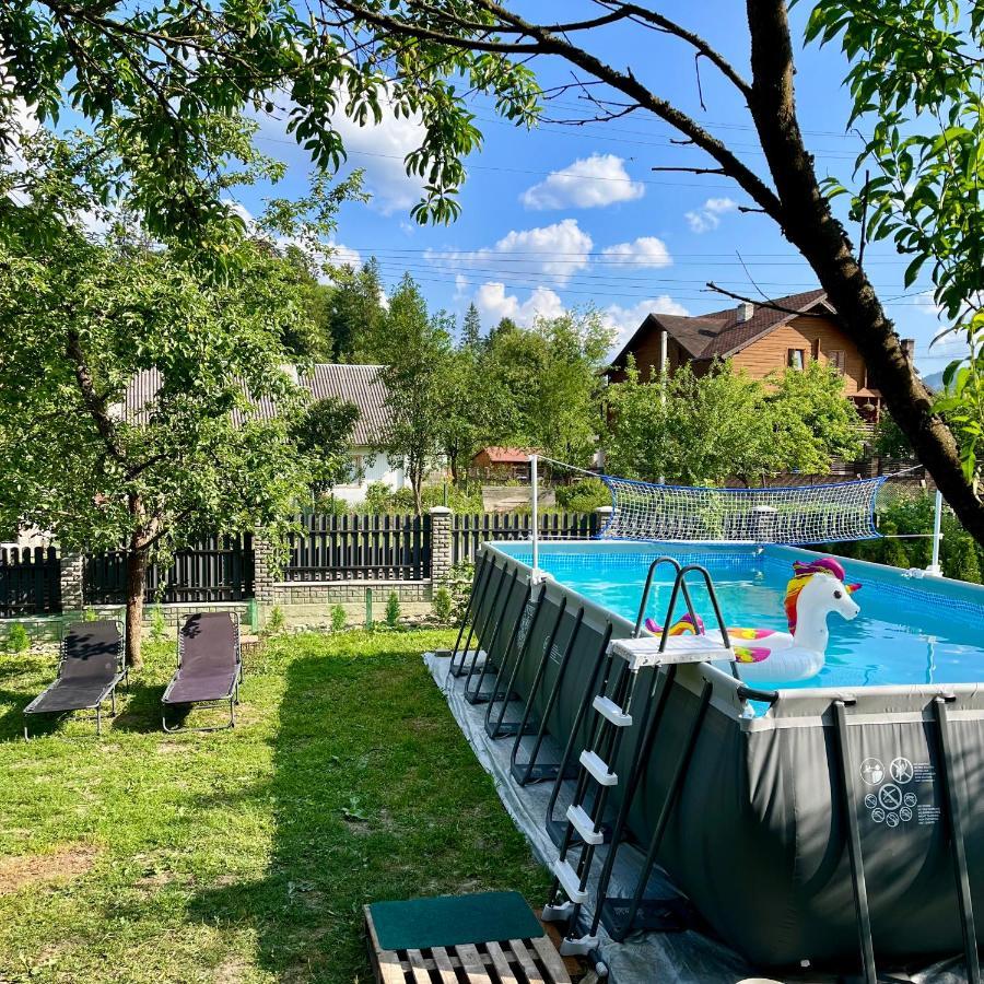 Ніч Над Карпатами Hotel Slavske Buitenkant foto