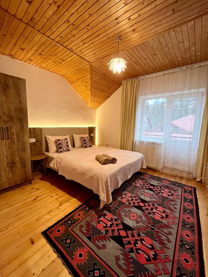 Ніч Над Карпатами Hotel Slavske Buitenkant foto